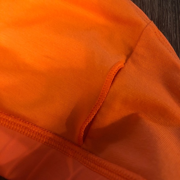 COPY - Lululemon Energy Bra 4 - Picture 6 of 8